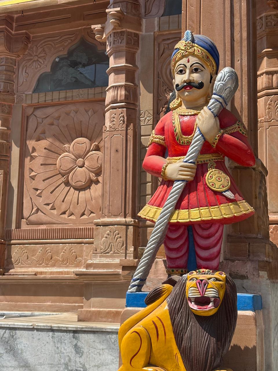 સ્તંભો
